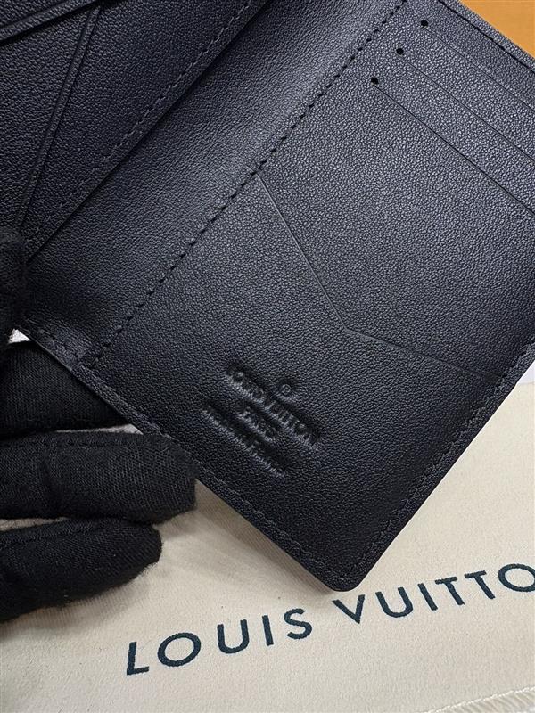 2026122105456626 690